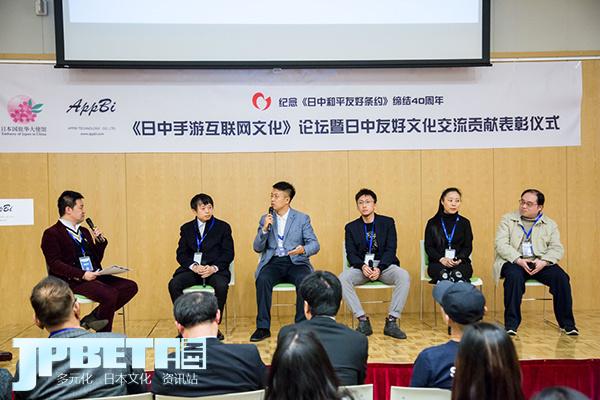 虚拟世界背后的秘密通道：你知道游戏小号发卡网如何运作吗？